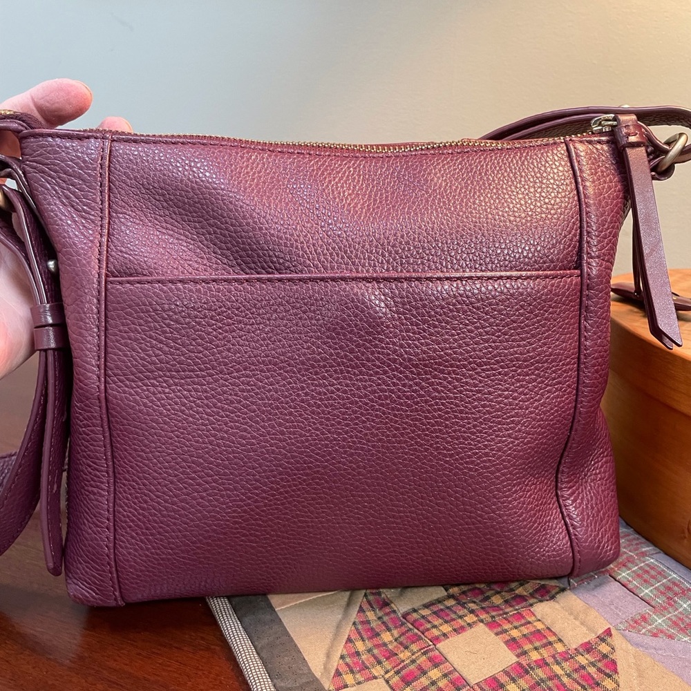 Radley London leather Fountain Road crossbody bag - Picture 3 of 11